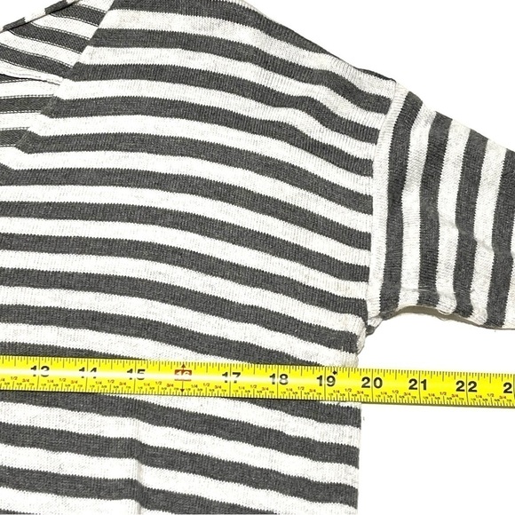 LOFT Woman Grey White Stripe V Neck Top Sweater Size XS - Picture 10 of 13